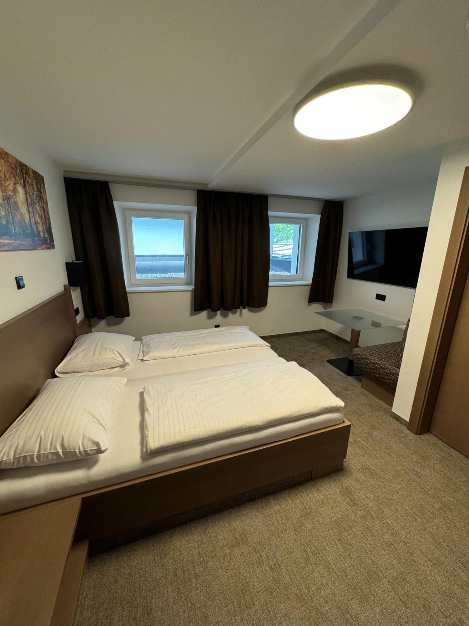 1A Landhotel Schicklberg Kremsmünster Exteriör bild